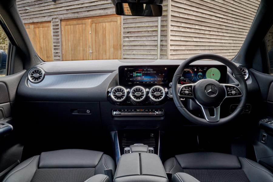 Торпедо Mercedes-Benz B180 Sport (W247) 2019 года  (UK) (фото 7 из 40)